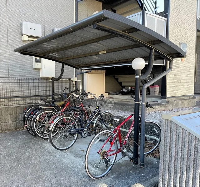 屋根付き駐輪場