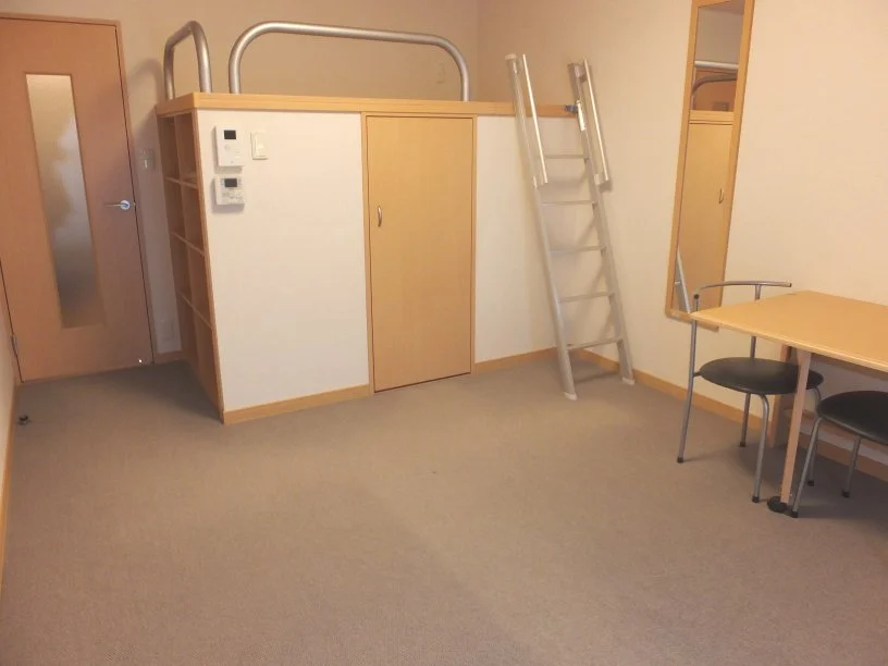 造り付ハイベッドベッド下は大容量の収納スペースです