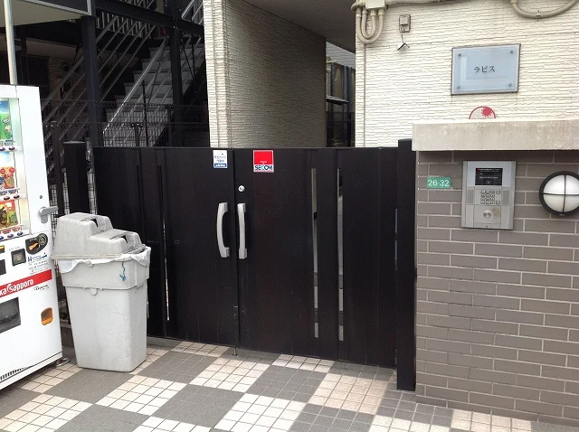 オートロックゲート付き。