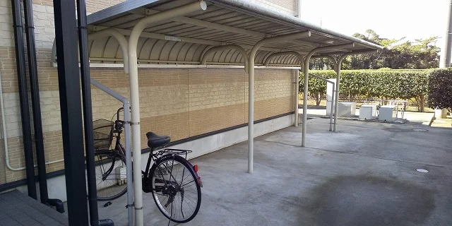 駐輪場完備
