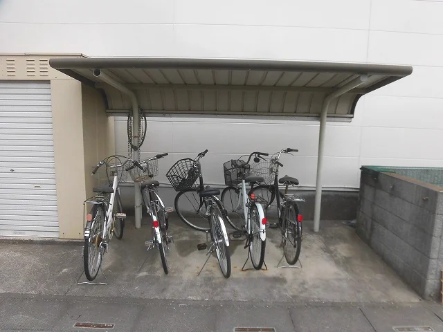 屋根付き駐輪場