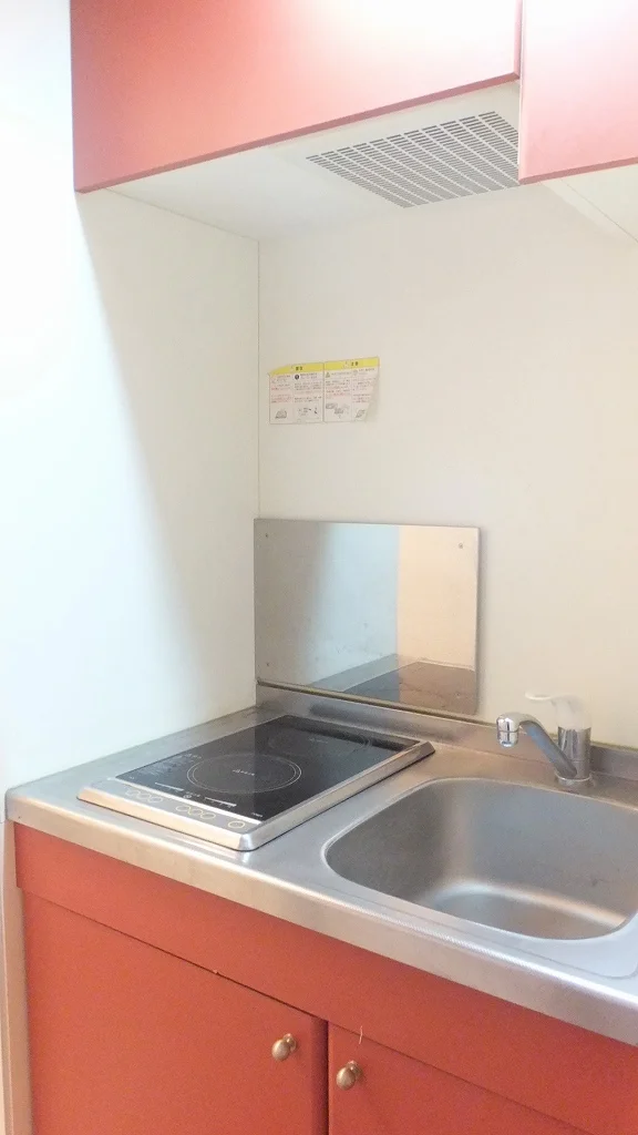 2口の電気コンロ付き