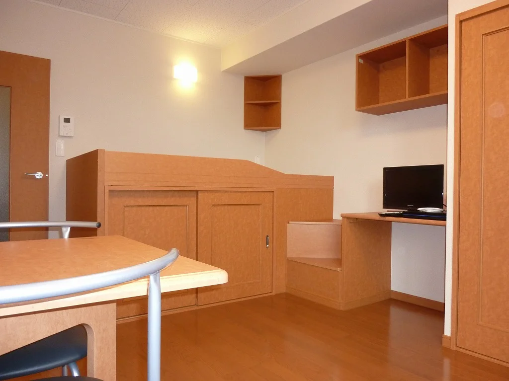 1F フローリング仕様　2Ｆ　カーペット仕様