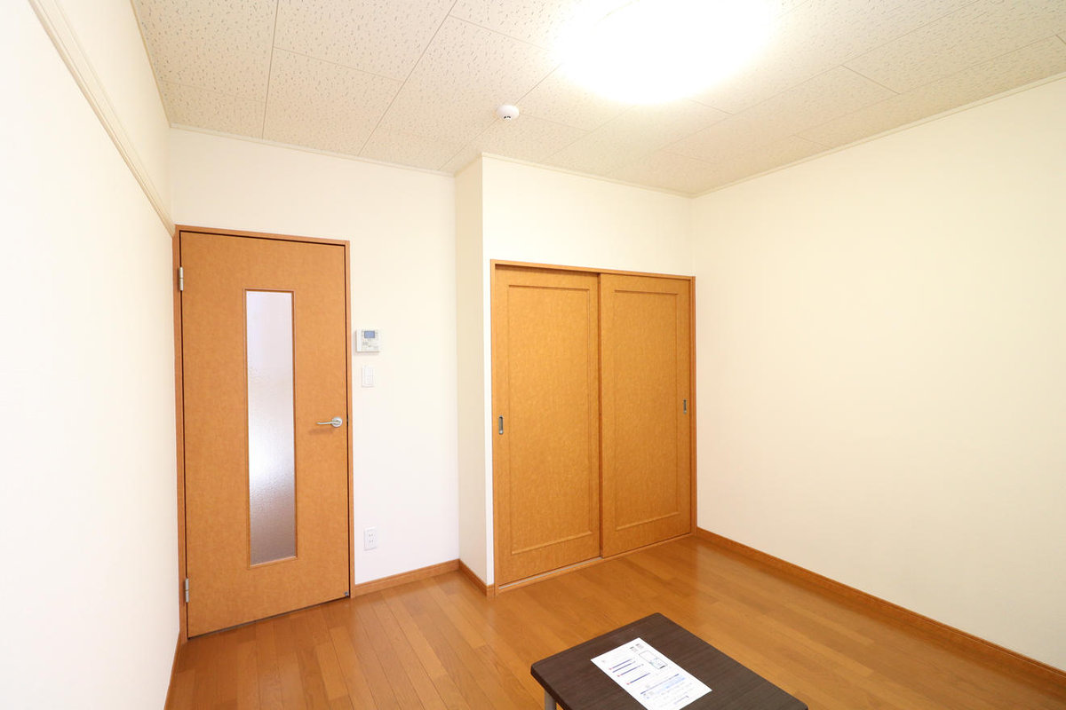 大型家具家電付きにより初めての一人暮らしの方も安心！