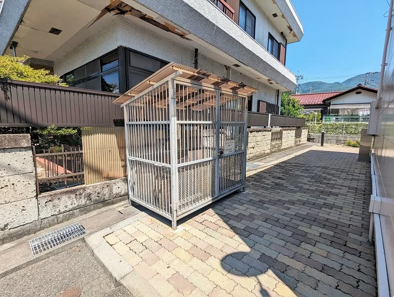 ごみ置場
