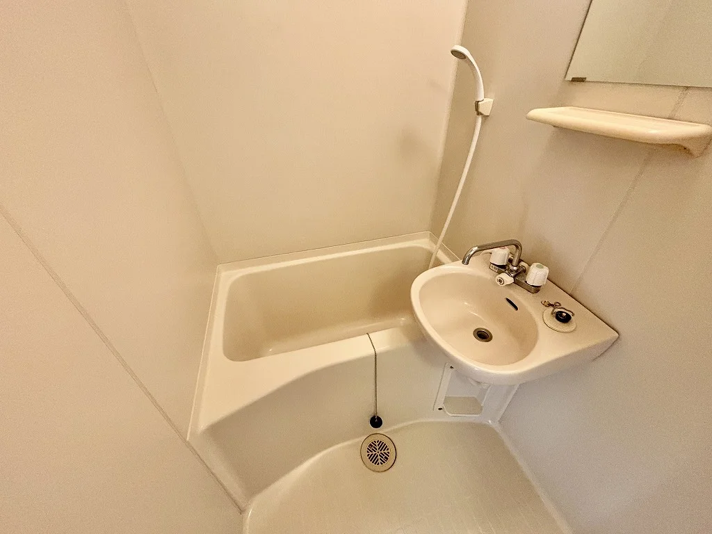 設備・仕様は号室により異なる為、現況を優先いたします。