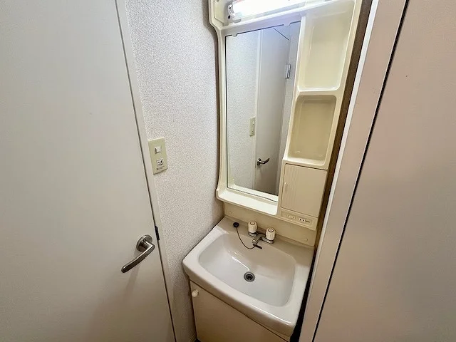 設備・仕様は号室により異なる為、現状を優先いたします。