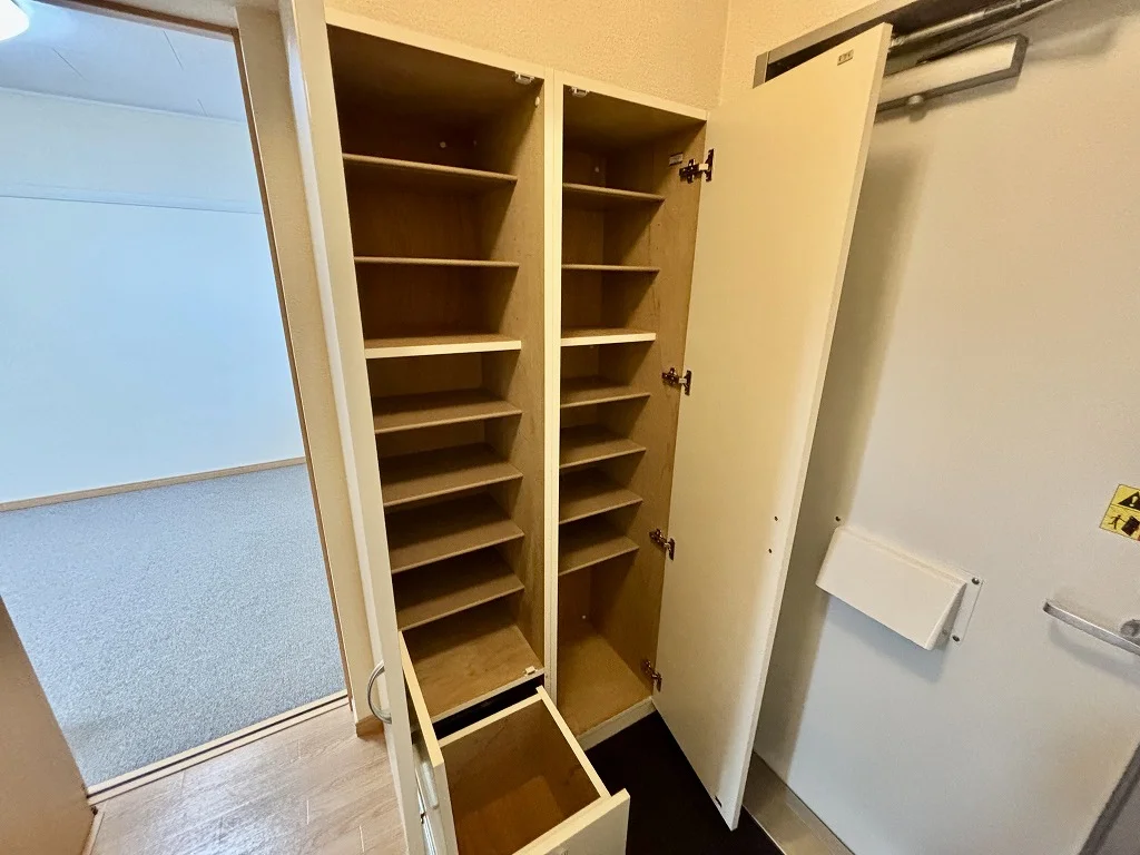 設備・仕様は号室により異なる為、現況を優先いたします。