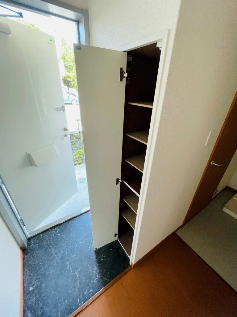 シューズボックス