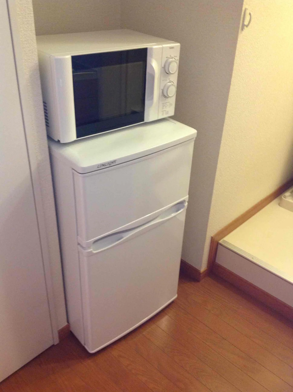 お部屋によって家電のメーカー等異なります