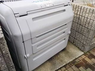 ダストボックス