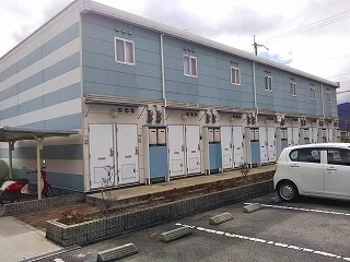 １Ｆは玄関扉横にシューズボックス有り