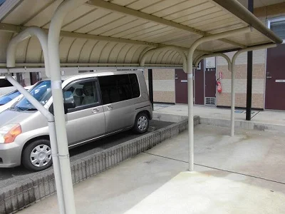 屋根付き駐輪場です。