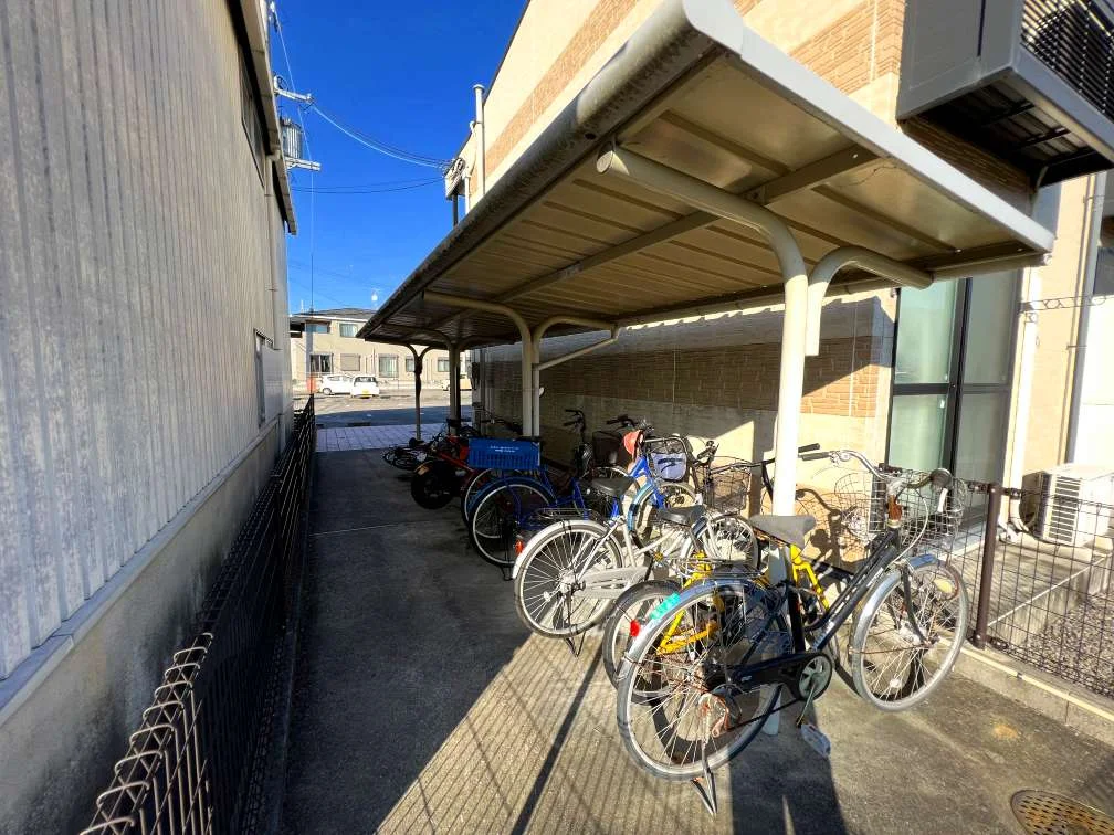 屋根付き駐輪場