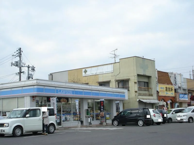 コンビニまで徒歩9分