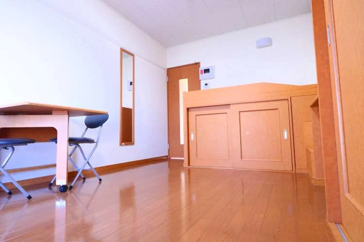 2階は絨毯となっております