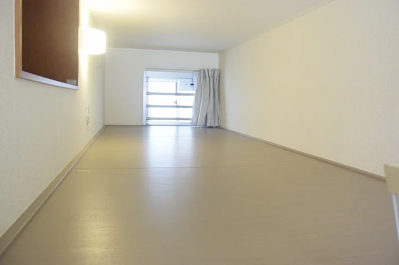 ロフトは物置として使えます!!