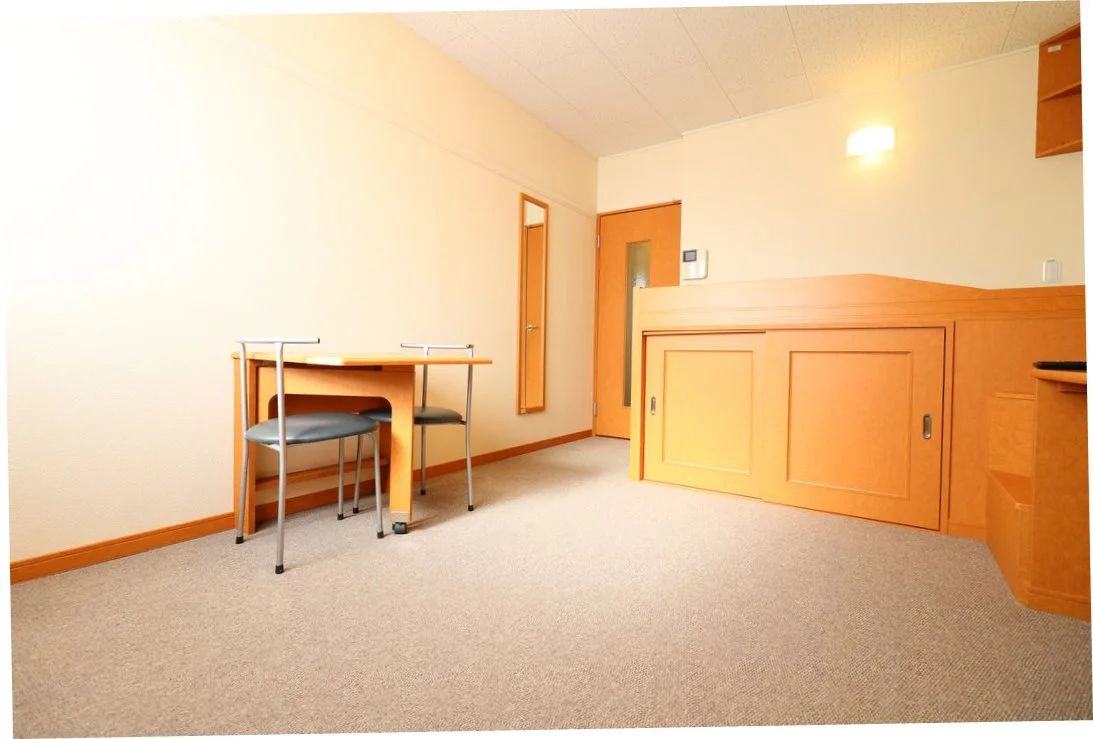 ベッド下に収納スペースあり！荷物が多くても十分に収まります！