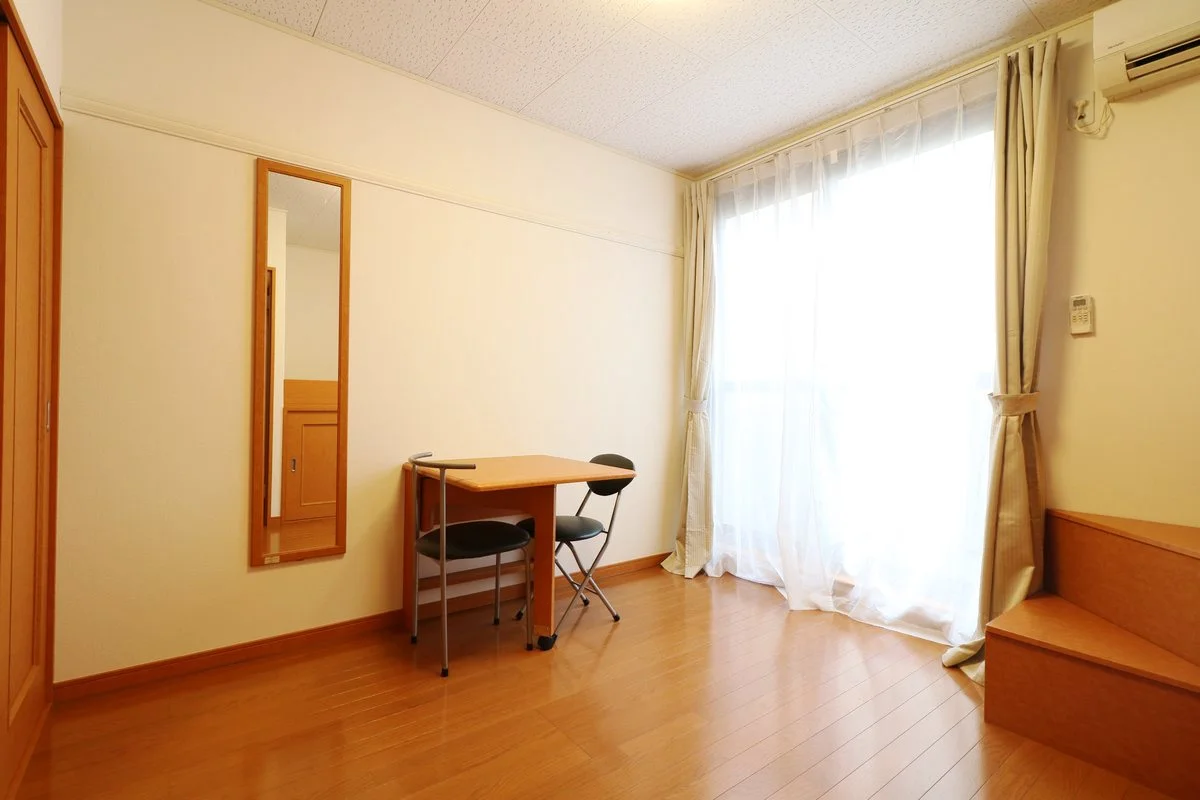 大型家具家電付きにより初めての一人暮らしの方も安心！