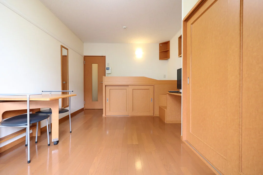 １Fはフローリング仕様・２Ｆは絨毯仕様になります。