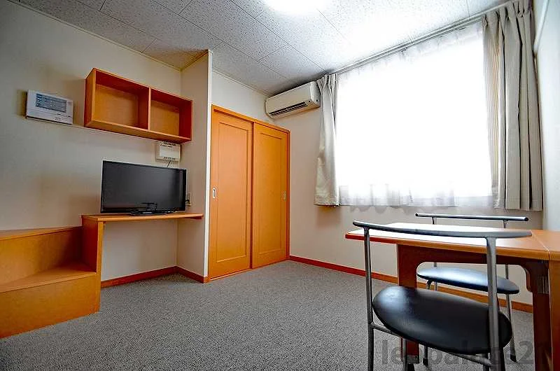 実際のお部屋と異なる場合がございます。