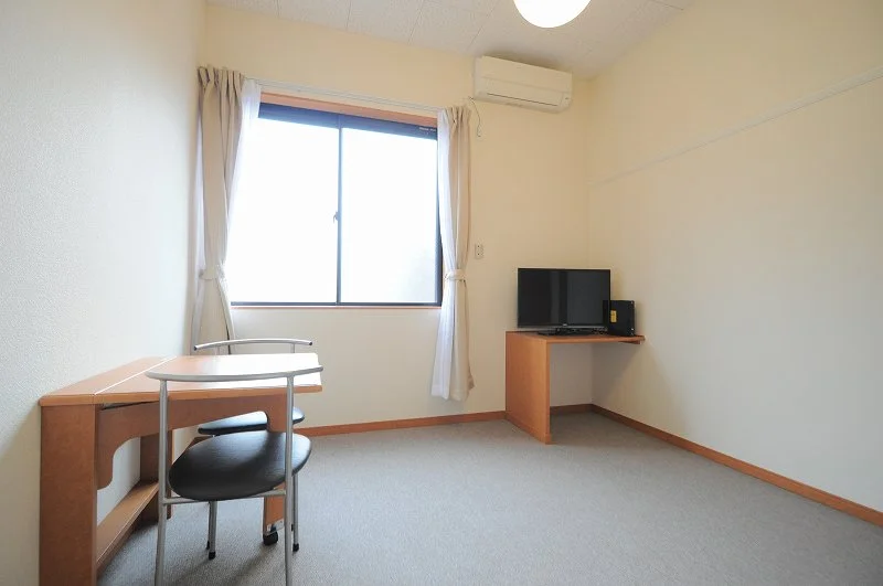 ※同タイプ部屋の写真となります