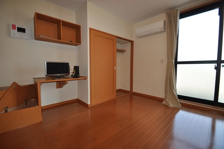 クローゼット収納もあります。