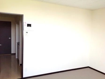 こちらのお部屋は家具家電なしです。