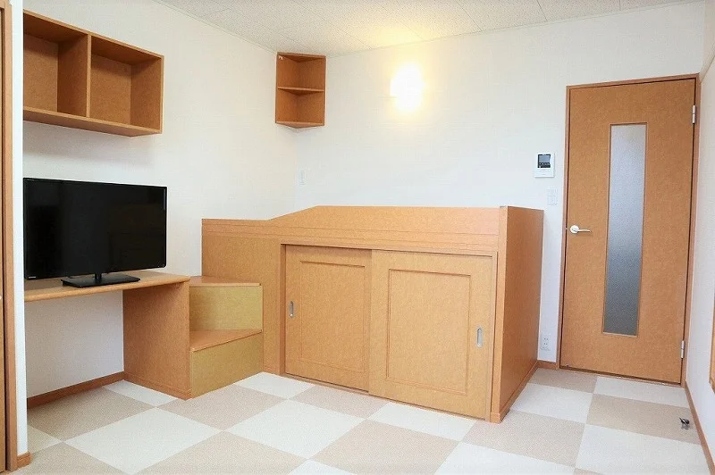 絨毯の色はお部屋によって異なります
