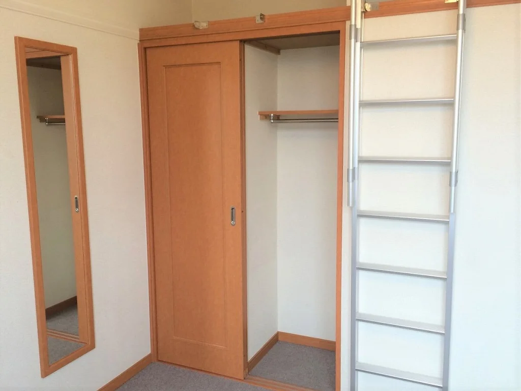 お部屋によって絨毯の種類・家電のメーカー等が異なります