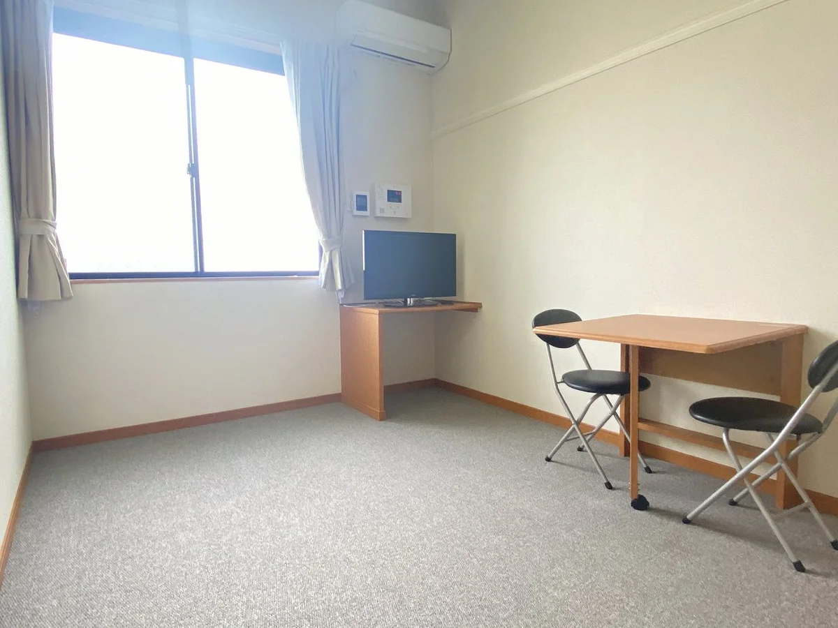 お部屋によって絨毯の種類が異なります