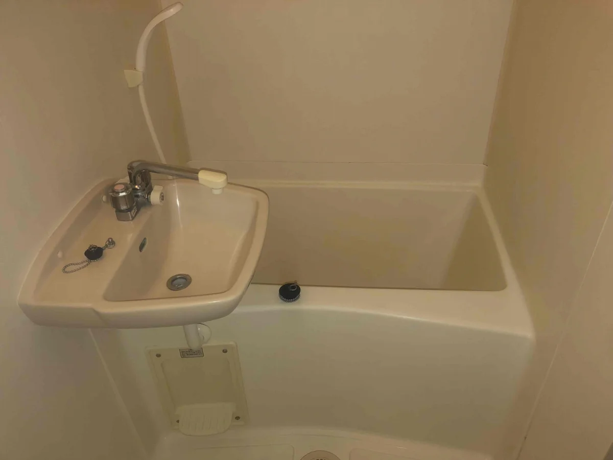 設備・使用は号室により異なる為、現況を優先いたします。