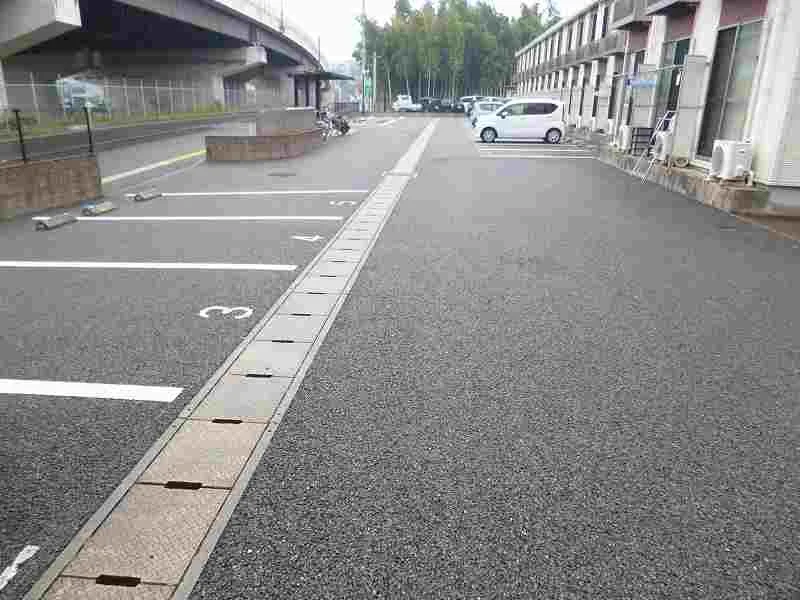 設備仕様は号室により異なる為、現況を優先致します。