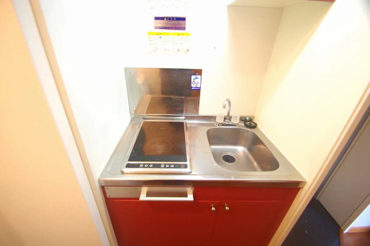 2口の電気コンロがついてます