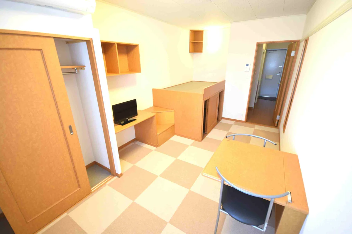 カーペットが実際とは異なる事がございます。