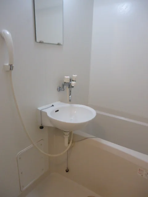 トイレとお風呂はセパレートタイプです。