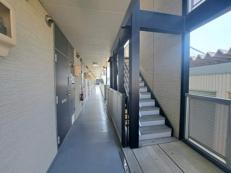 2F廊下　階段