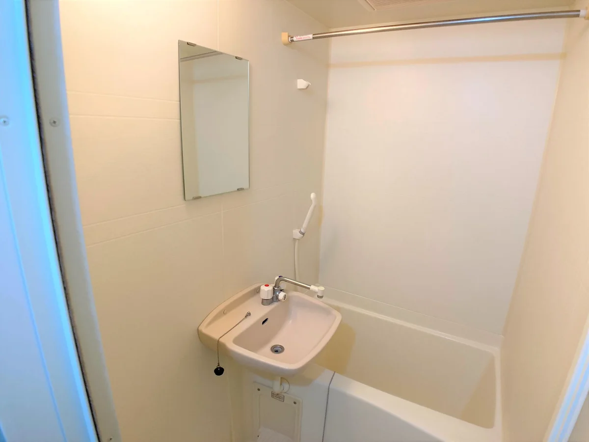 設備・使用は号室により異なる為、現況を優先致します。