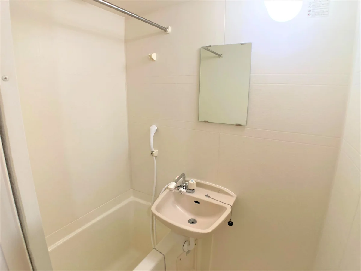 設備・仕様は号室により異なる為、現況を優先致します。