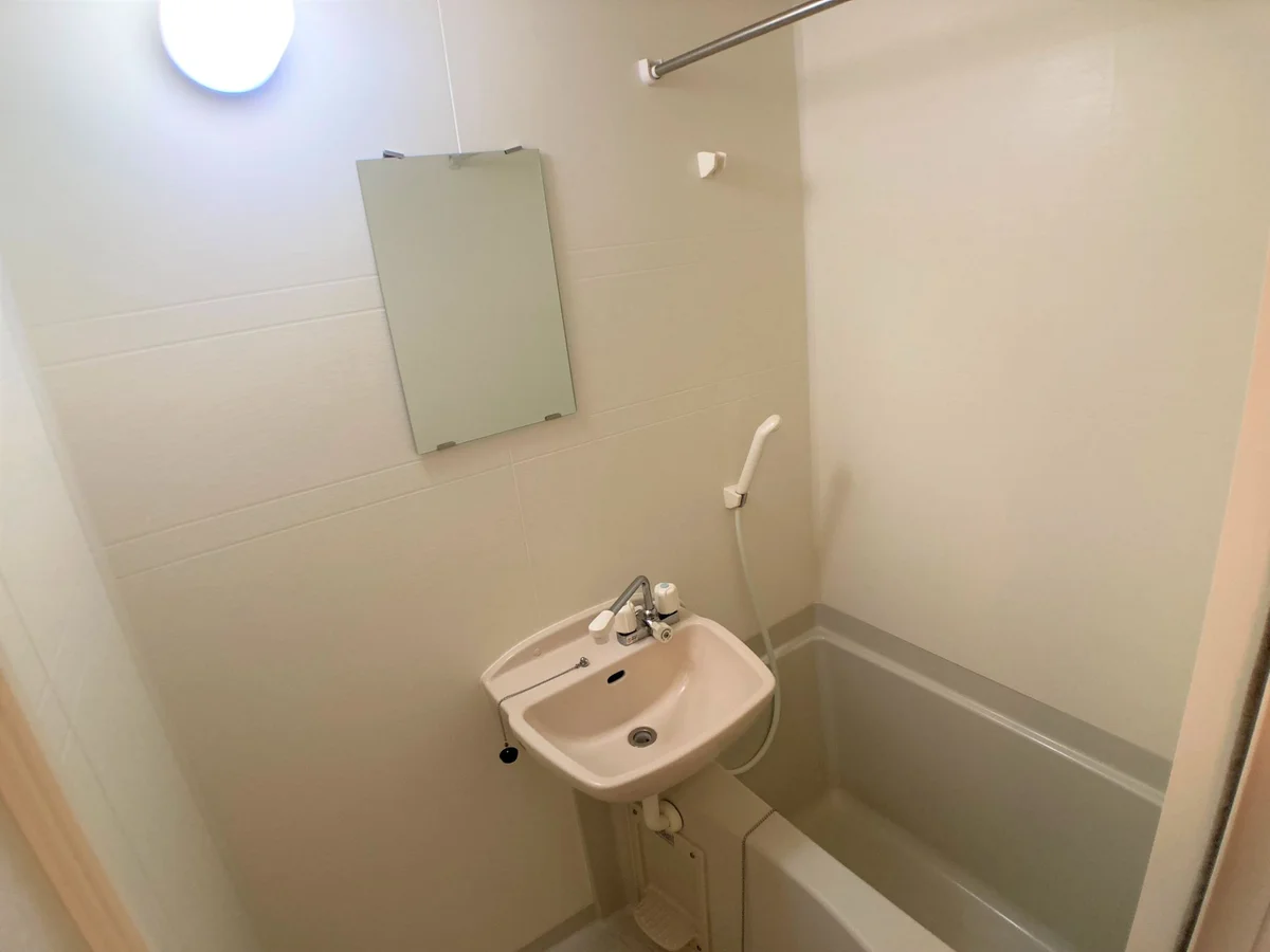 設備・使用は号室により異なる為、現況を優先いたします。