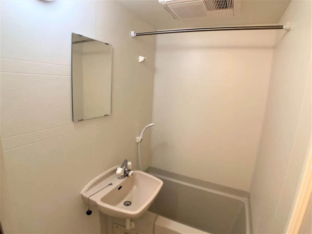 設備・使用は号室により異なる為、現況を優先いたします。