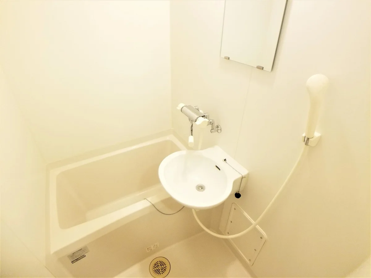 設備・使用は号室により異なる為、現況を優先致します。