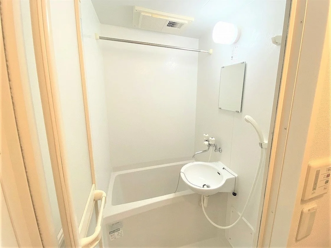 設備・使用は号室により異なる為、現況を優先致します。