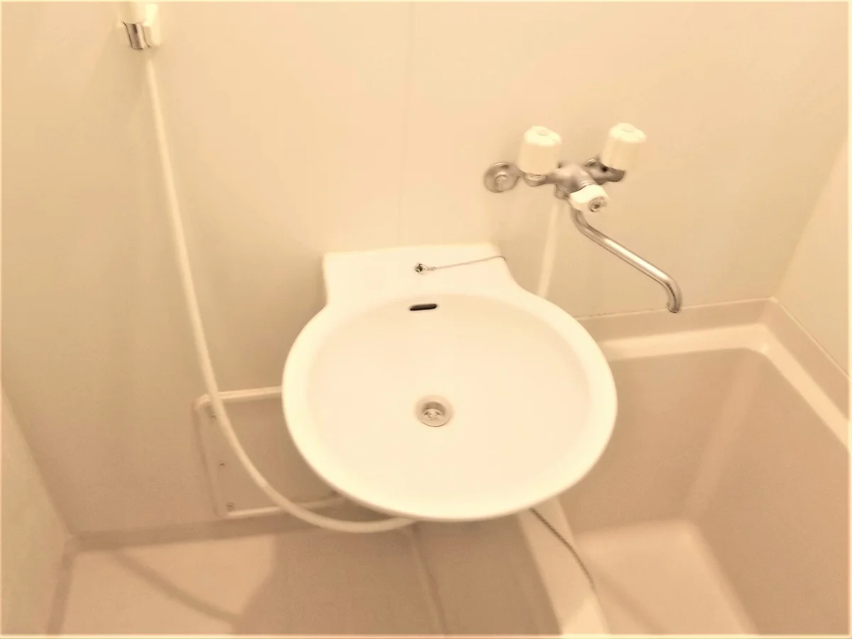 設備・使用は号室により異なる為、現況を優先致します。