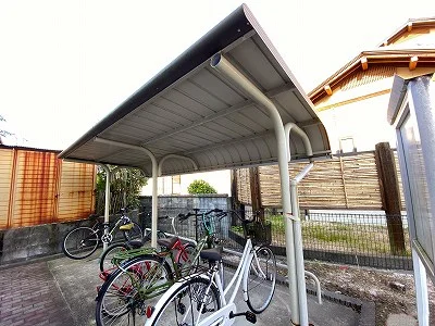 屋根付き駐輪場