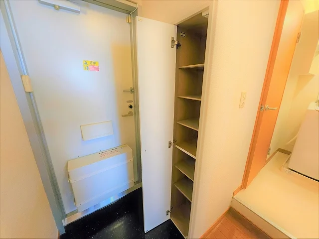 シューズボックス