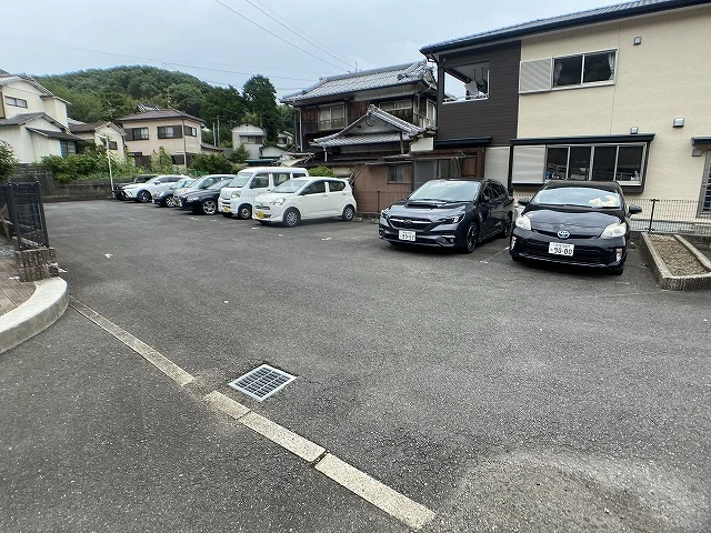 設備・仕様は号室により異なる為現況を優先致します。