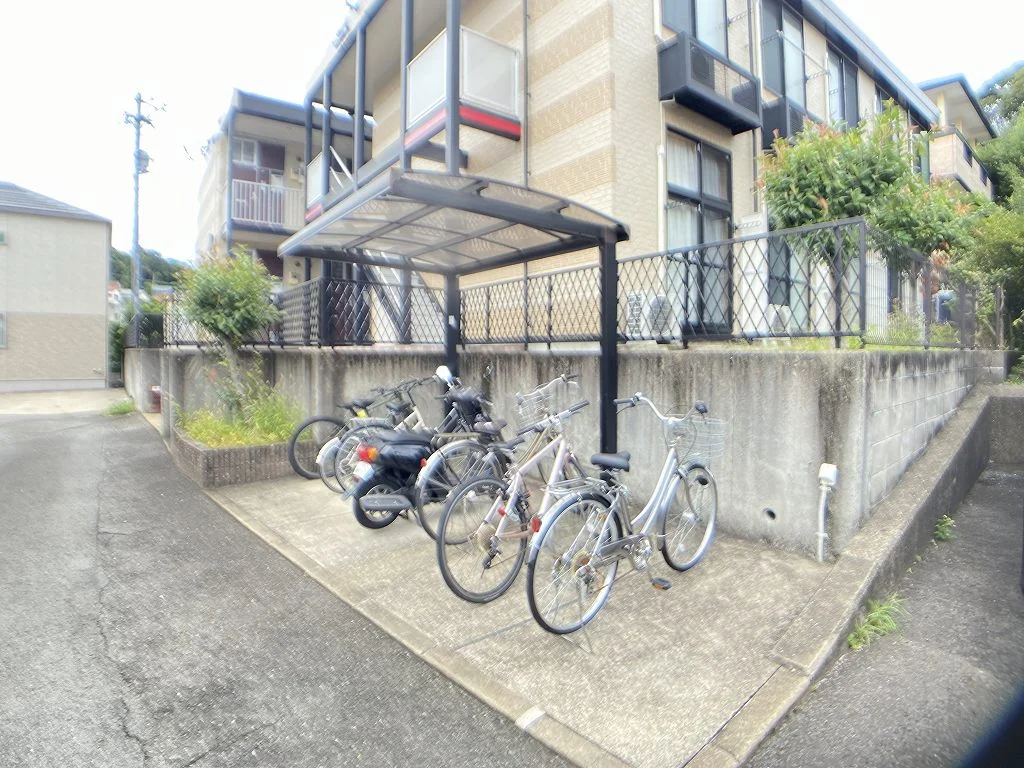 設備・仕様は号室により異なる為現況を優先致します。