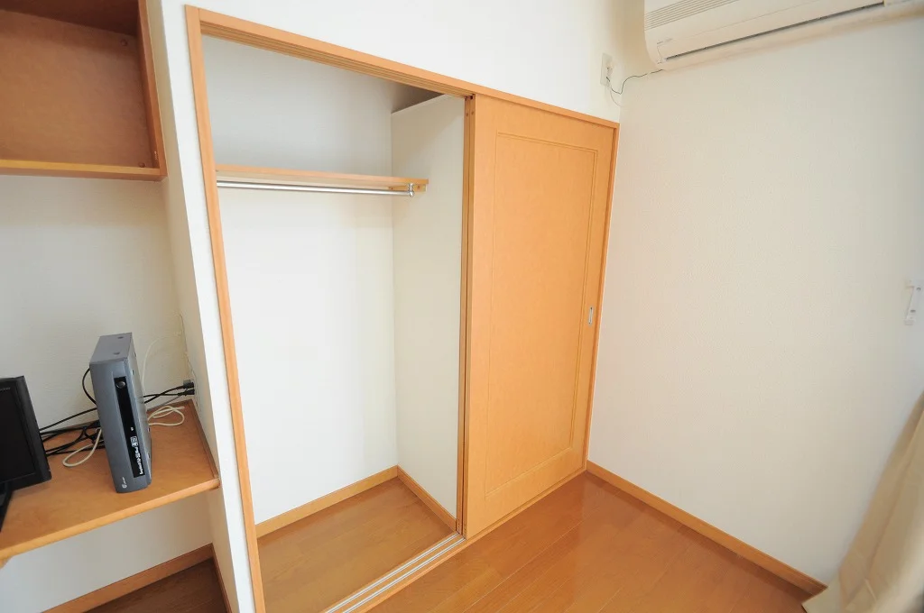 設備・仕様は号室により異なる為現況を優先致します。