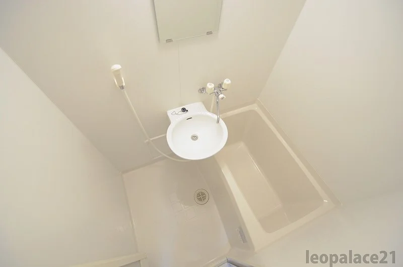 設備・仕様は号室により異なる為、現況を優先致します。